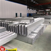 高速護欄 噴塑雙波形護欄板 單面噴塑鋼護欄 海程護欄