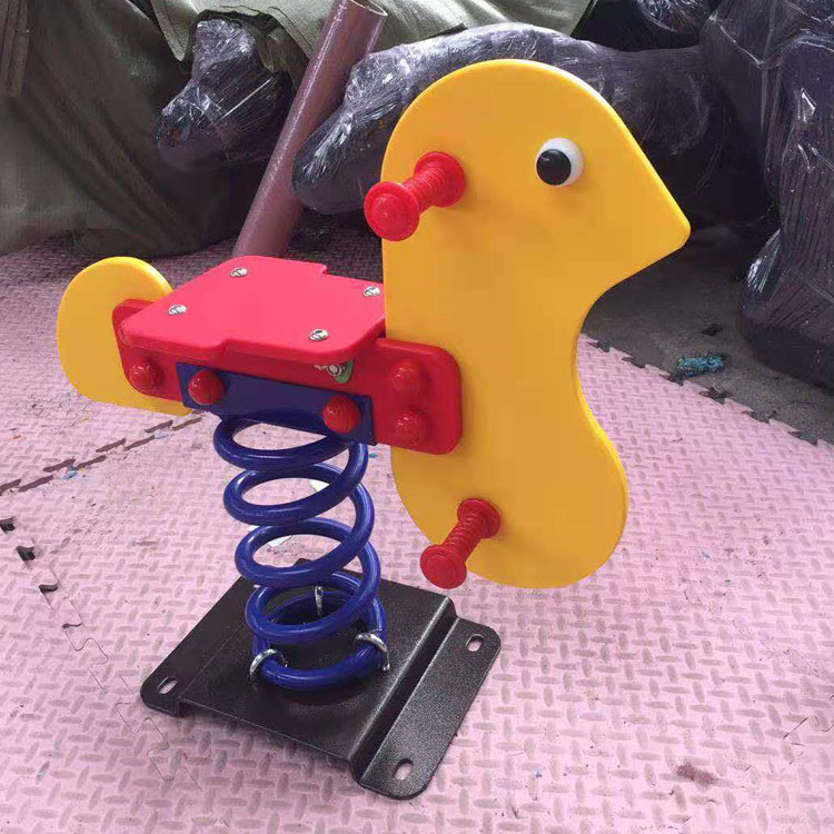 弹簧pe板摇马户外儿童卡通摇摇乐