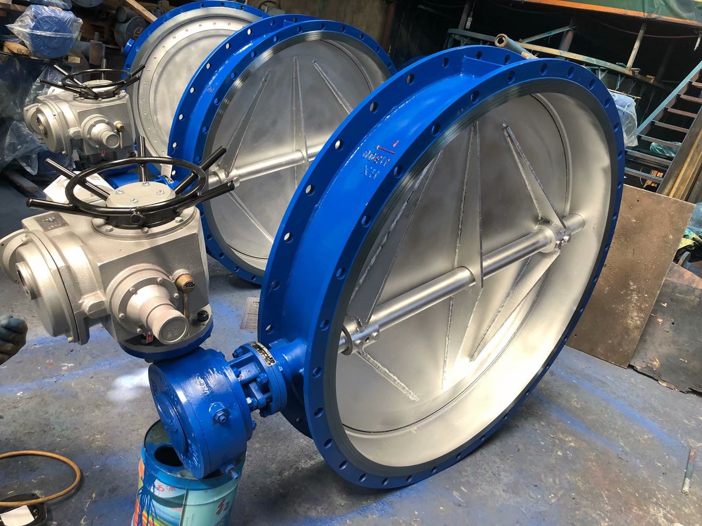 鑫茂不锈钢高压大口径25压焊接电动法兰蝶阀