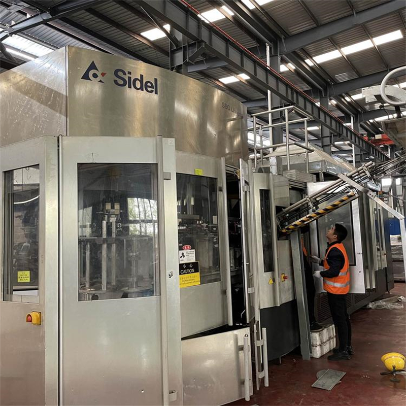 二手西得乐吹瓶设备 sidel14腔吹瓶机