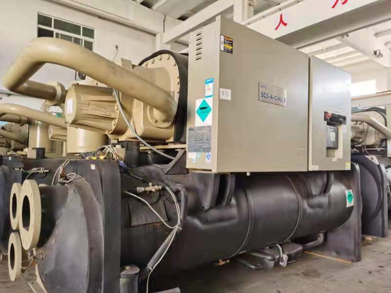 二手特灵螺杆机特灵水冷螺杆式冷水机组启动次数16次