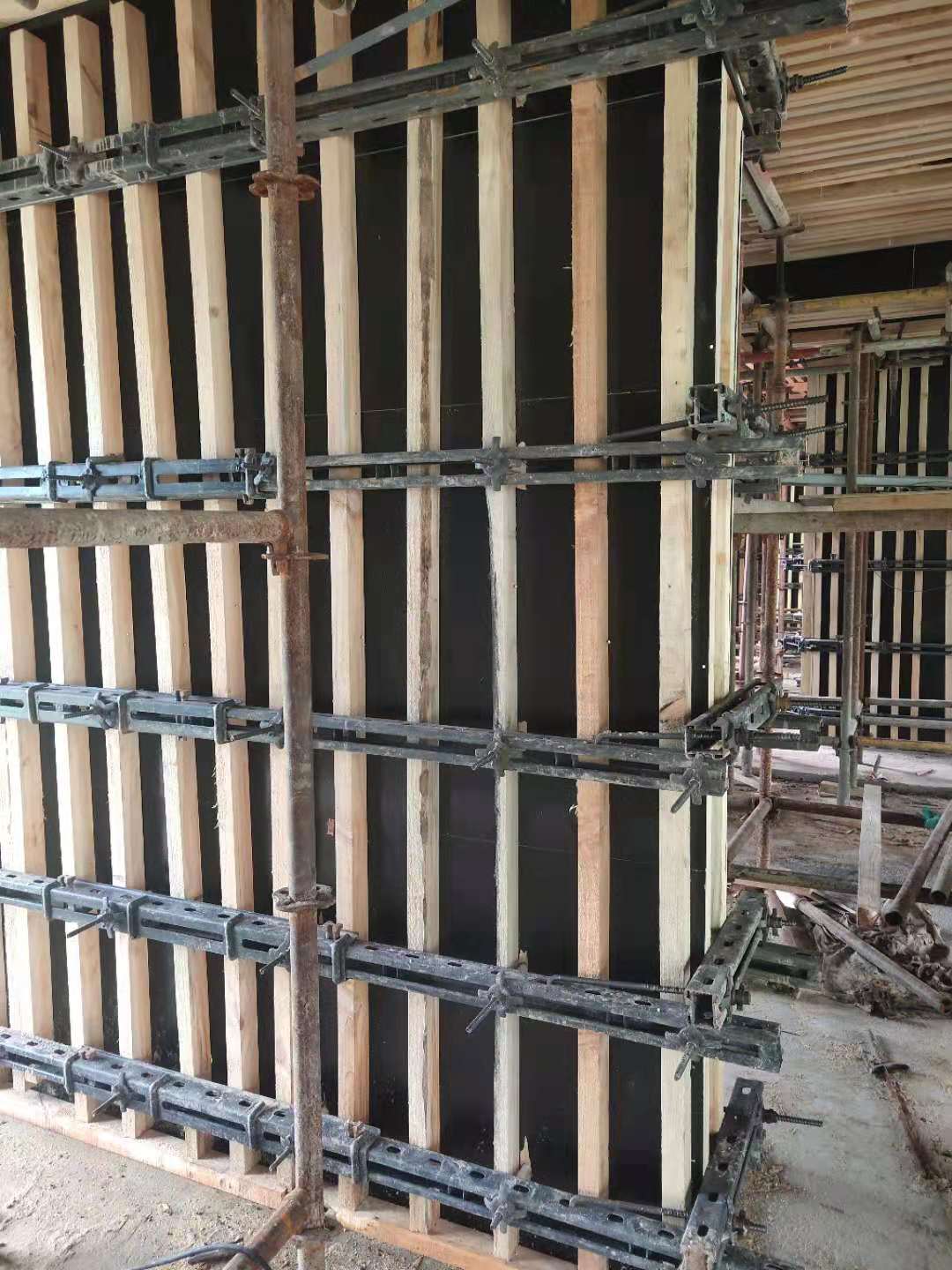 钢背楞支撑体系有哪些优点