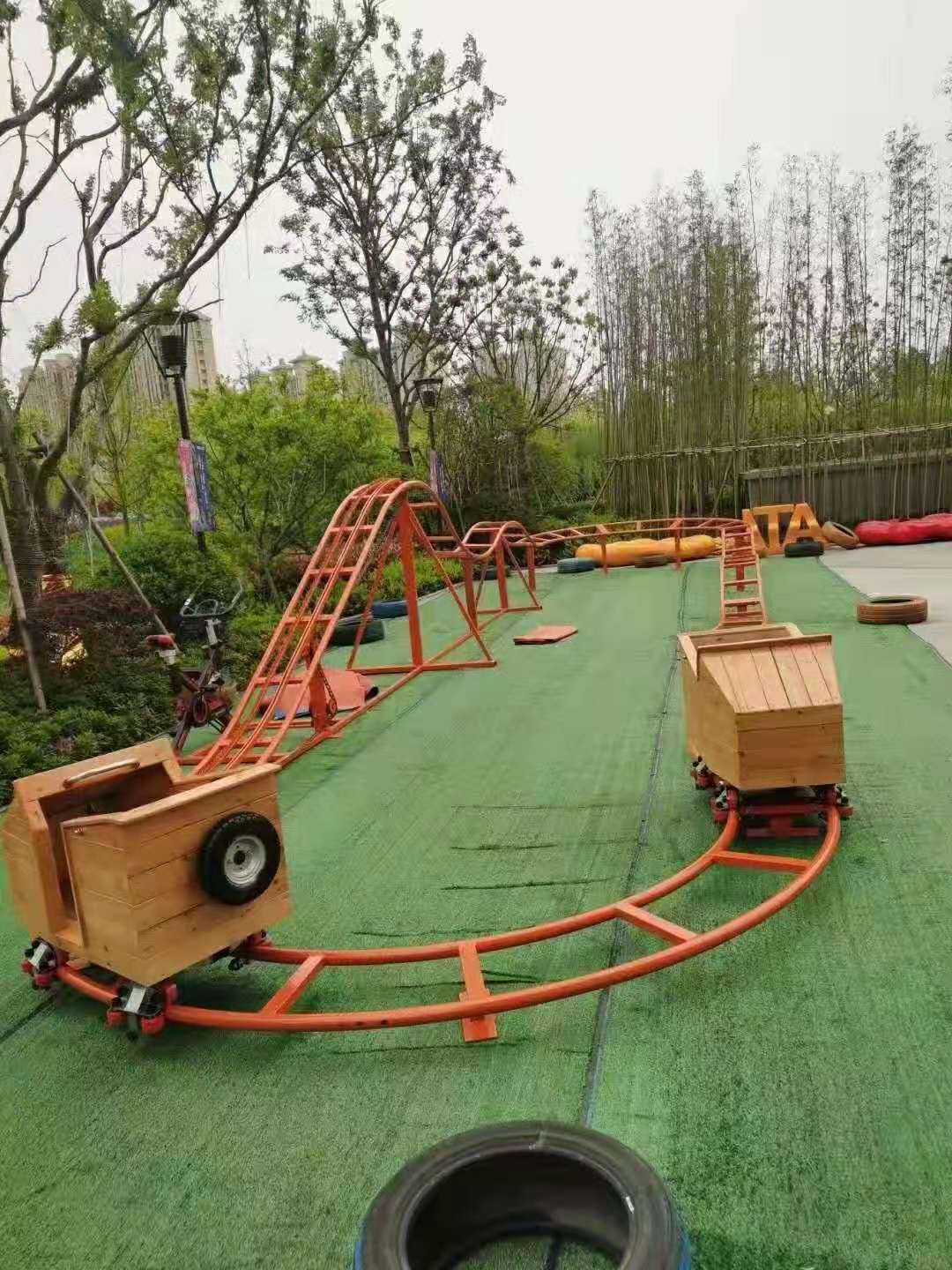 长春亲子过山车售卖互动过山车出售网红过山车厂家