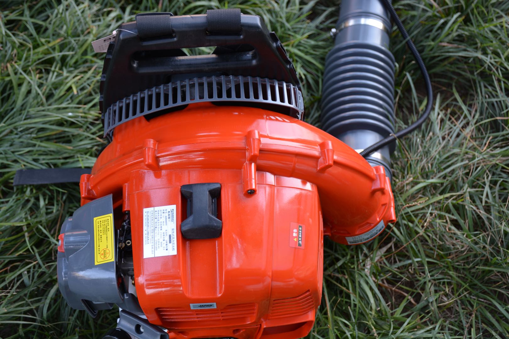 松本铃一ebz8600吹风机背负式清扫落叶吹雪机森林消防灭火机