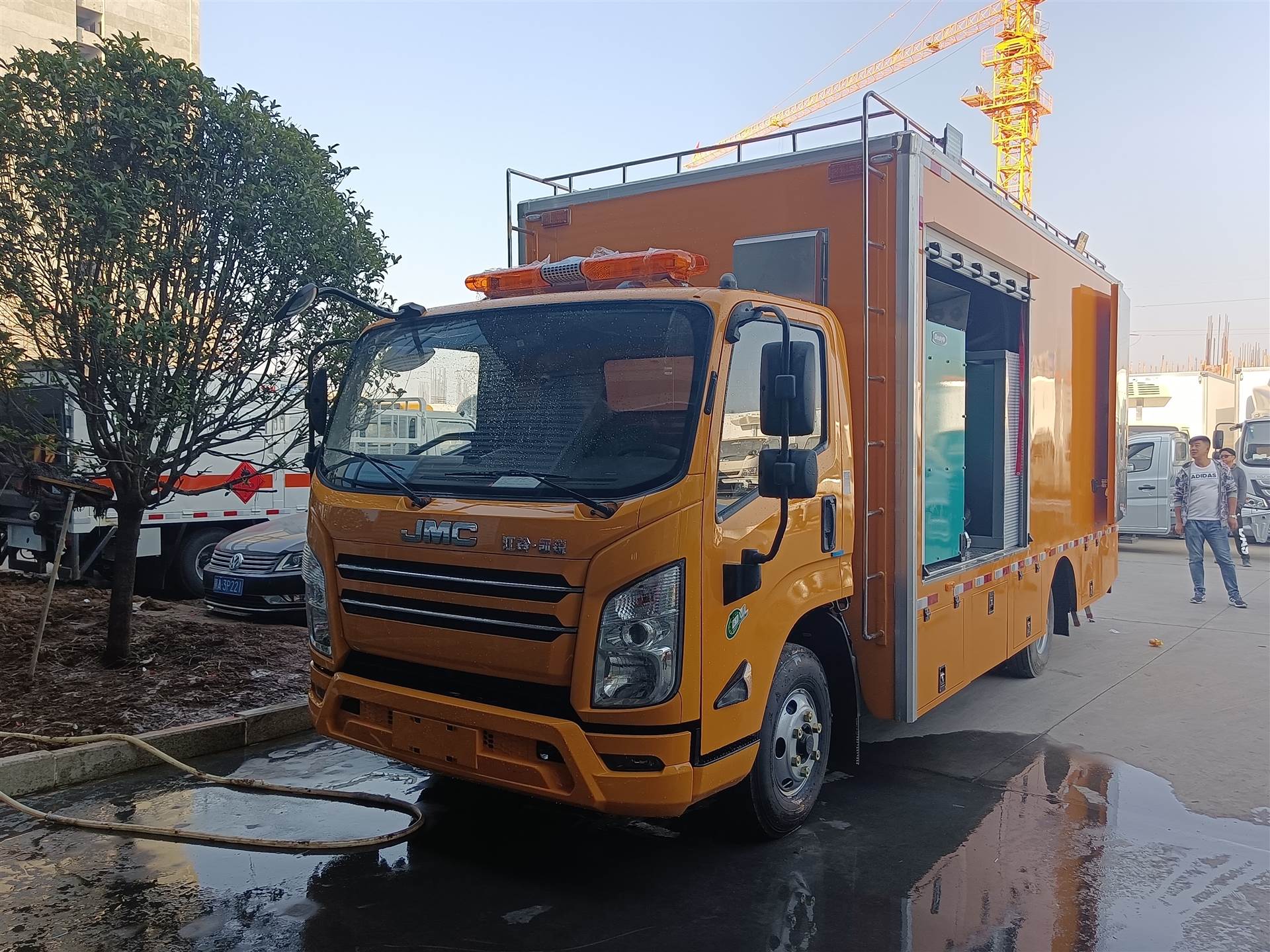 江铃移动电源车应急救援发电车野外施工供电车小型电源车