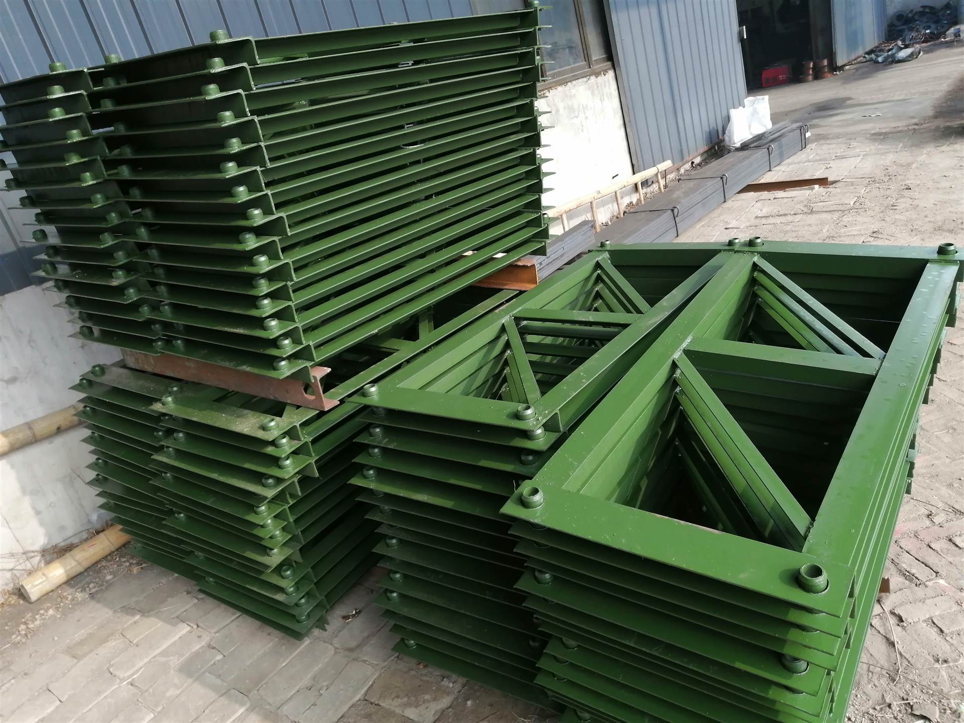 321贝雷片钢栈桥贝雷片厂家定做桥梁贝雷架