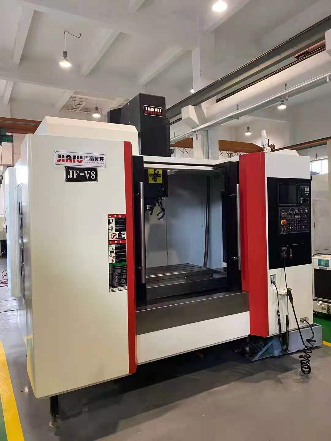 机械厂急售二手深圳佳富jfv8立式加工中心二手加工中心