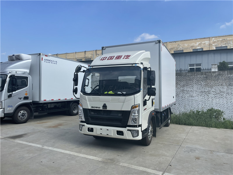 重汽4米2冷链车厂商 厂家4米2冷藏车全国配送维修及时