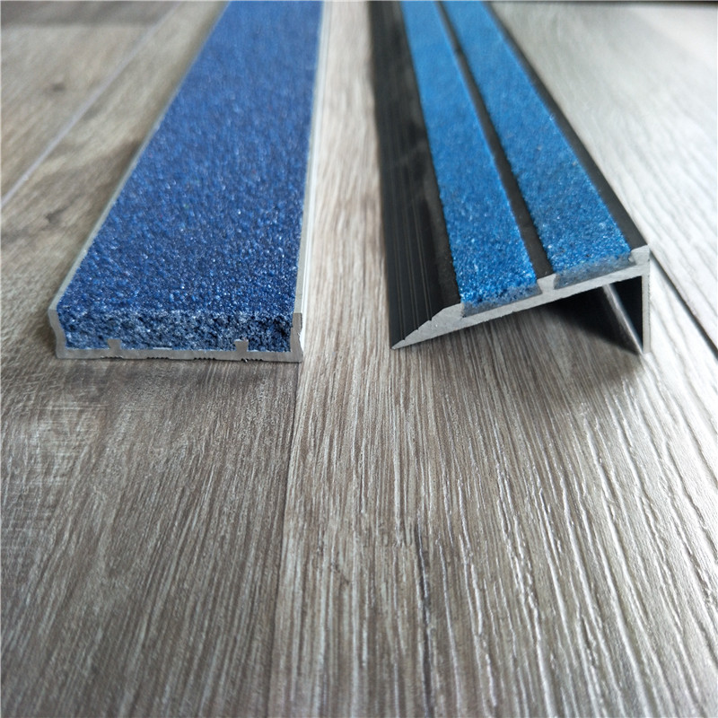 金刚砂防滑条价格金刚砂防滑条施工