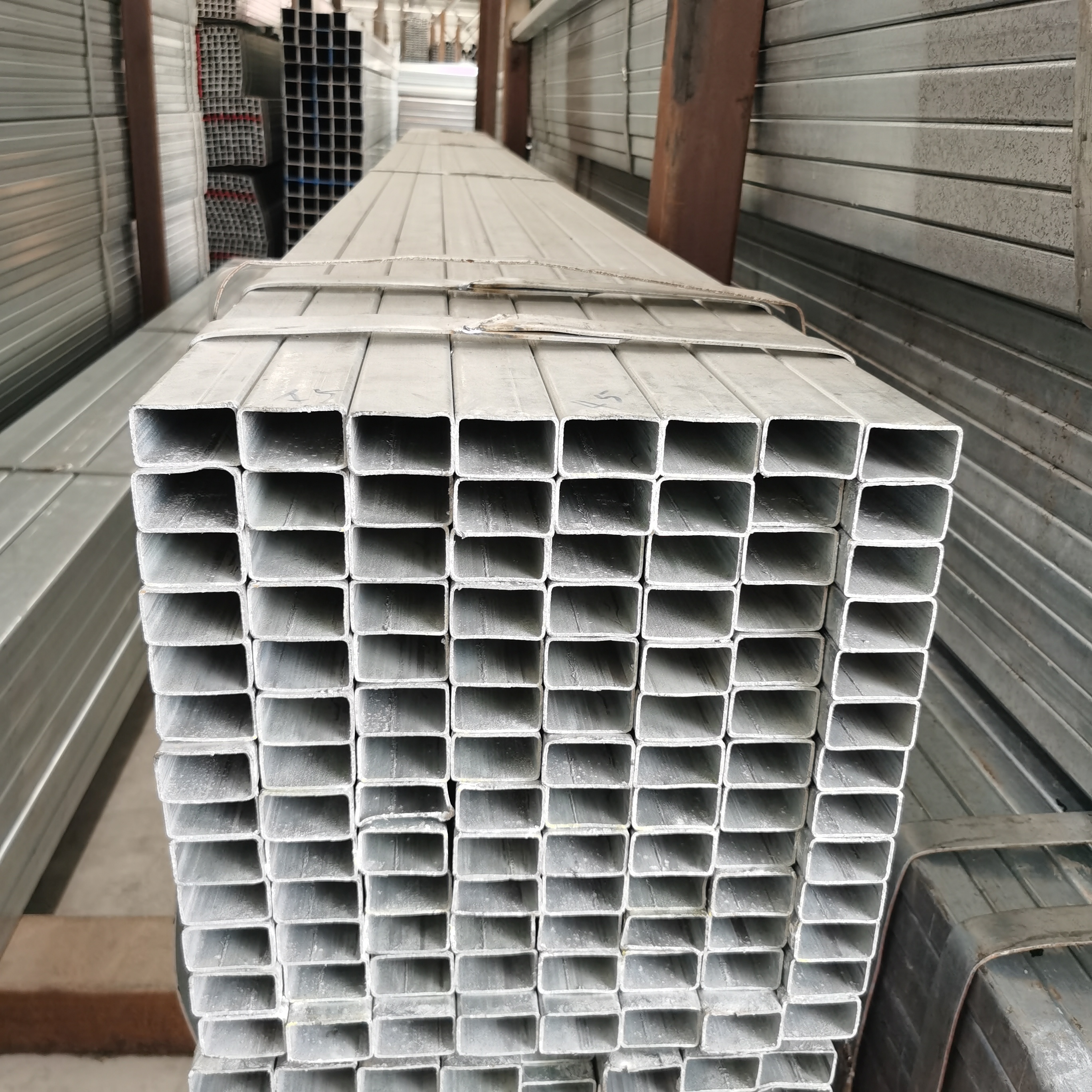 玻璃幕墙用镀锌矩形管 墙面镀锌四方管 非标镀锌矩形管 乾朗钢铁 罗湖