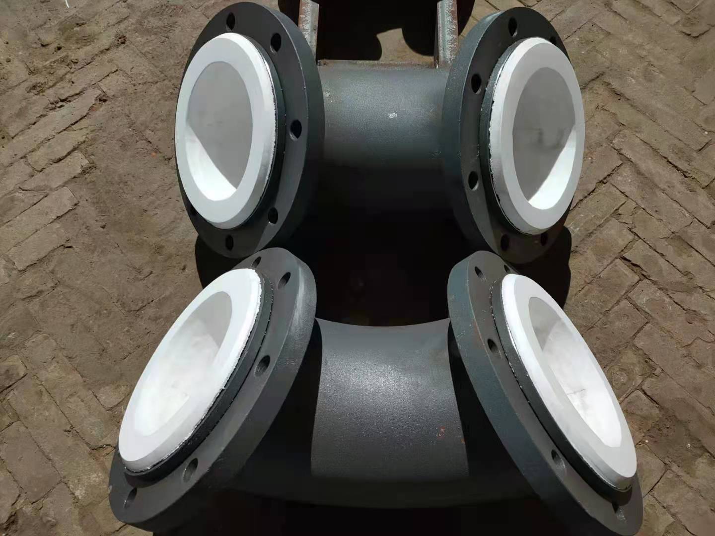 钢衬四氟无缝防腐弯头耐温管道