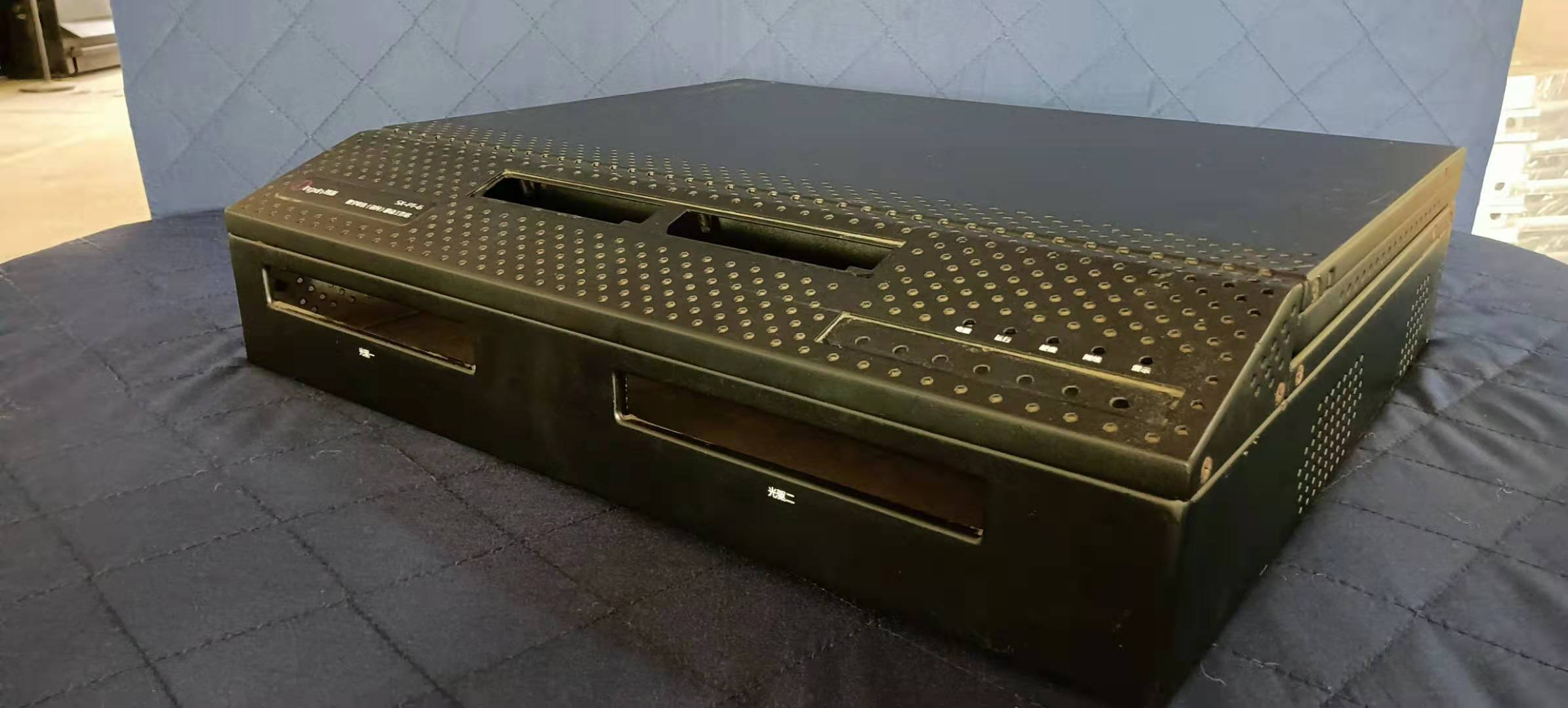 手提式电脑机箱