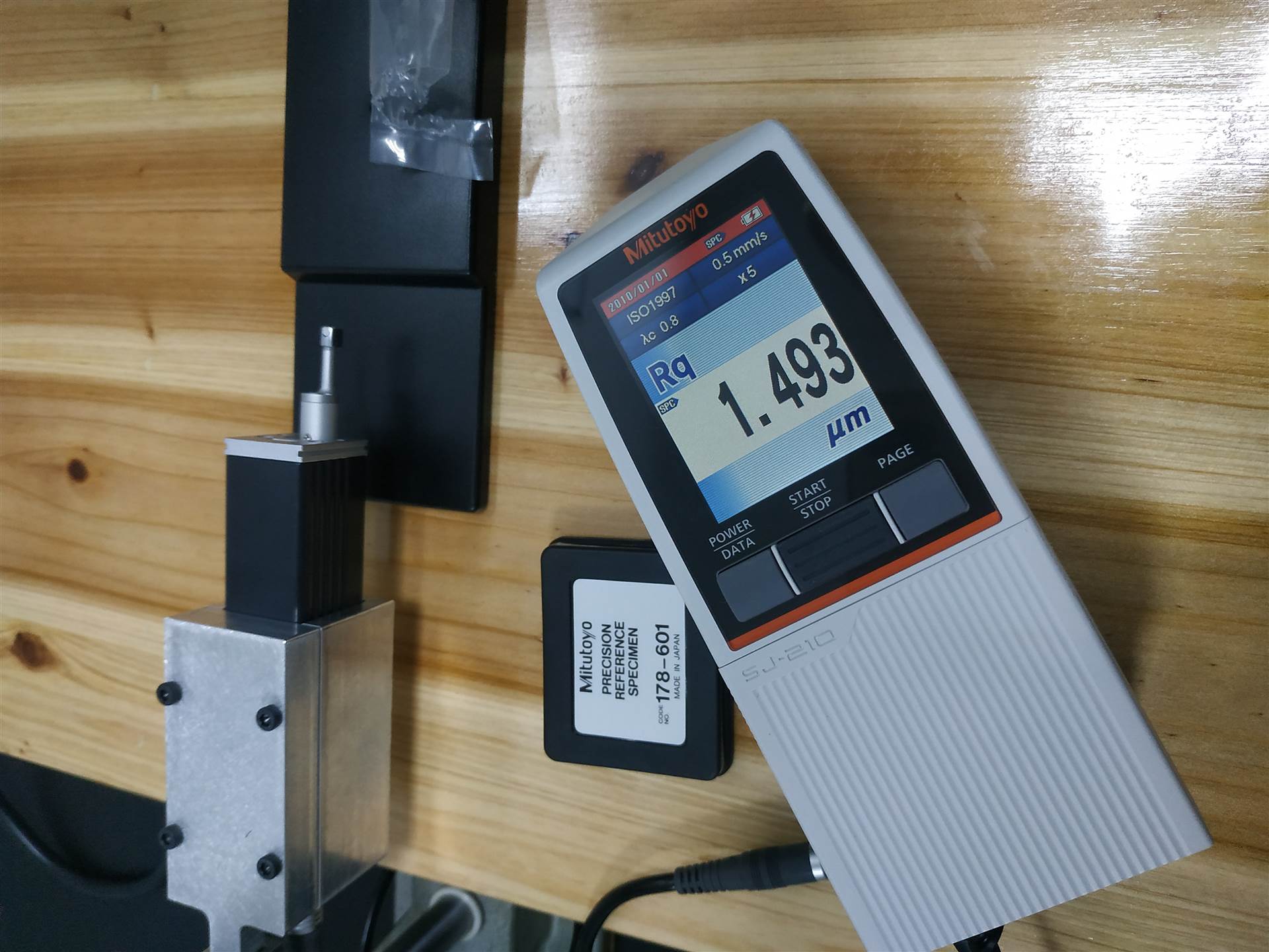 mitutoyo三丰粗糙度仪sj-210 便携式粗糙度仪178-560-11dc