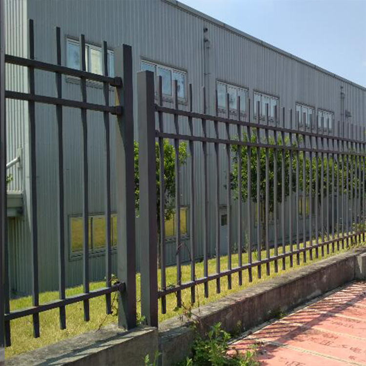 珠海景区围墙栏杆定制工地项目部围栏批发铁艺锌钢护栏报价