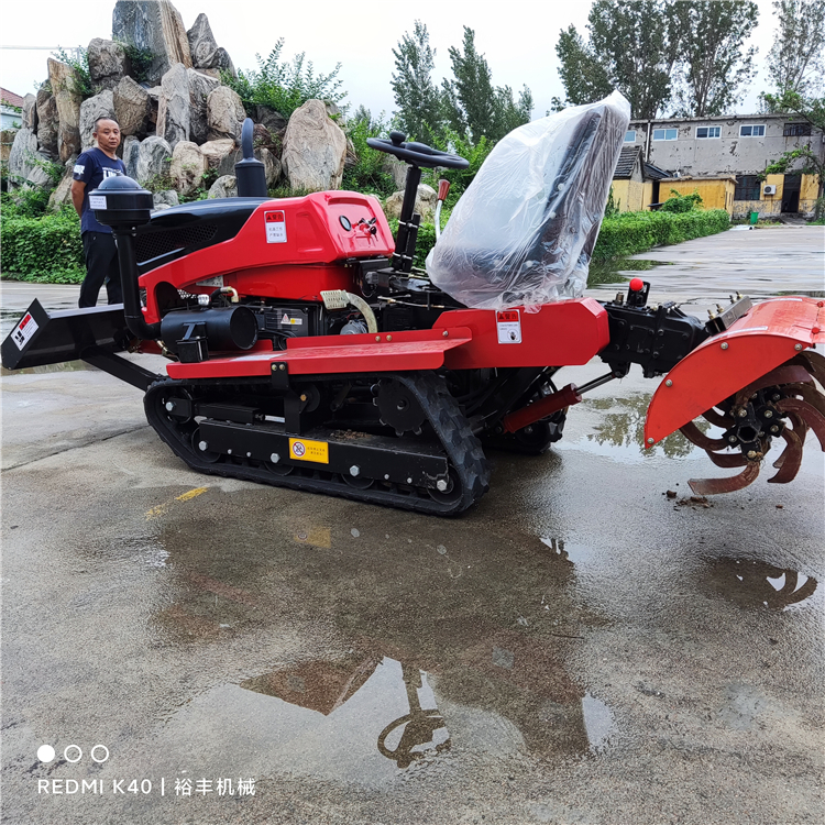 35马力履带方向盘旋耕机 果园施肥旋耕机 大棚果园管理机