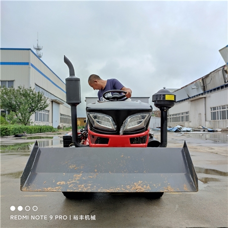  35马力新款方向盘履带旋耕机 果树施肥管理机 果园大棚履带旋耕机厂家