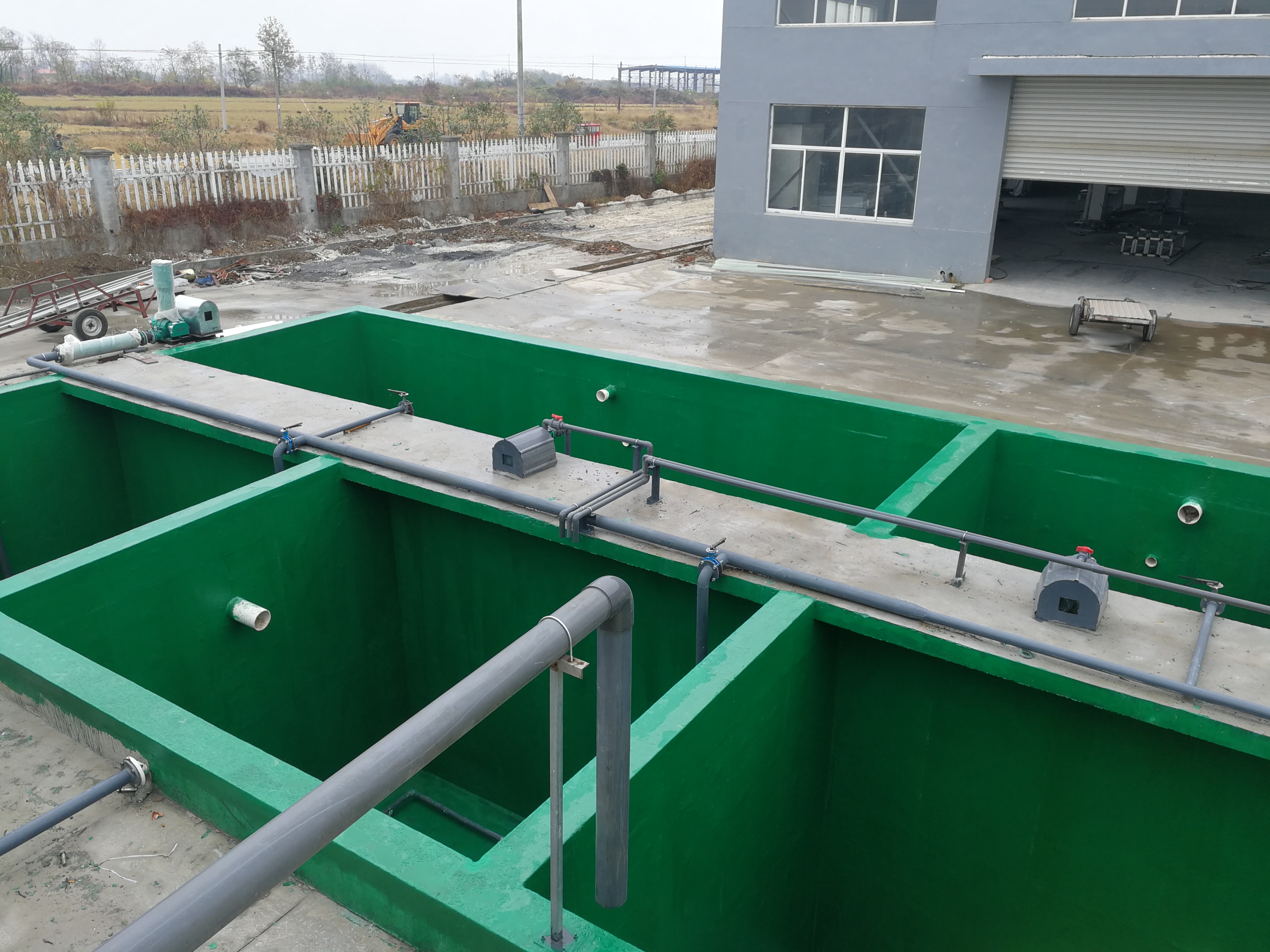 无锡江阴水池玻璃钢防腐地坪施工