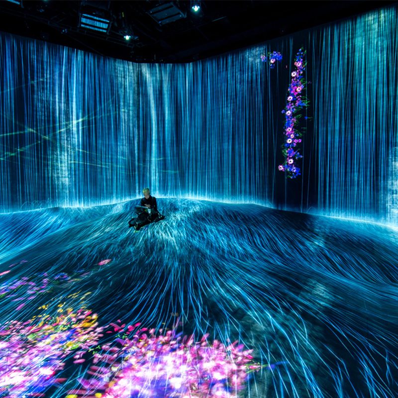 全息投影技术也称虚拟成像技术是应用干预和衍射原理记载并再现物体