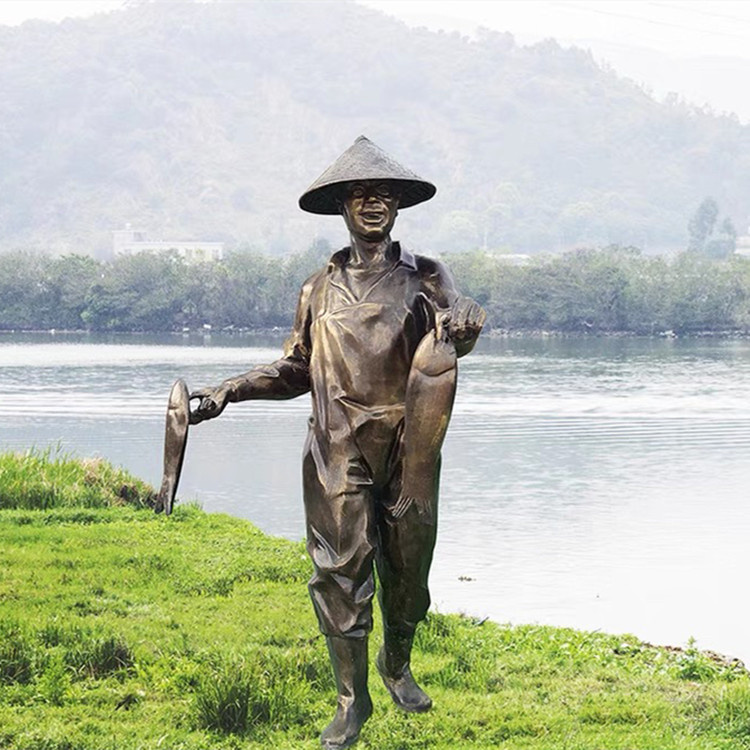 古铜人物玻璃钢雕塑顺德渔人码头雕塑农夫雕像定制
