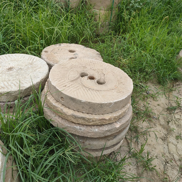 民俗老磨盘报价刻字石磨盘青石旧磨盘销售报价