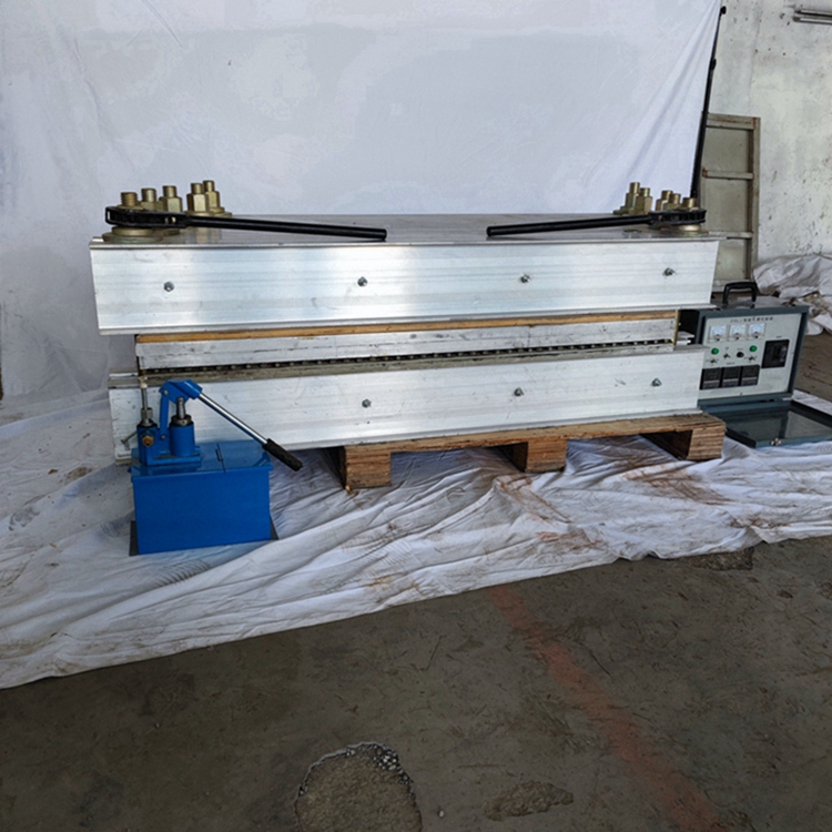 1200mm皮带硫化机卧式电加热胶带硫化机可定做