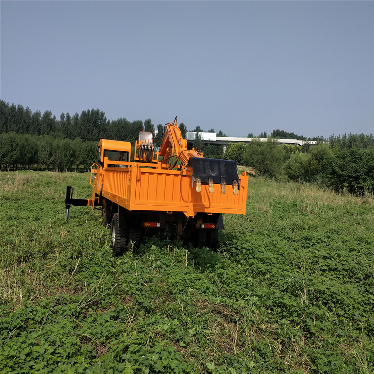 农用挖掘装载机 挖土挖沙带挖机运输车 车速60的挖掘机图片 