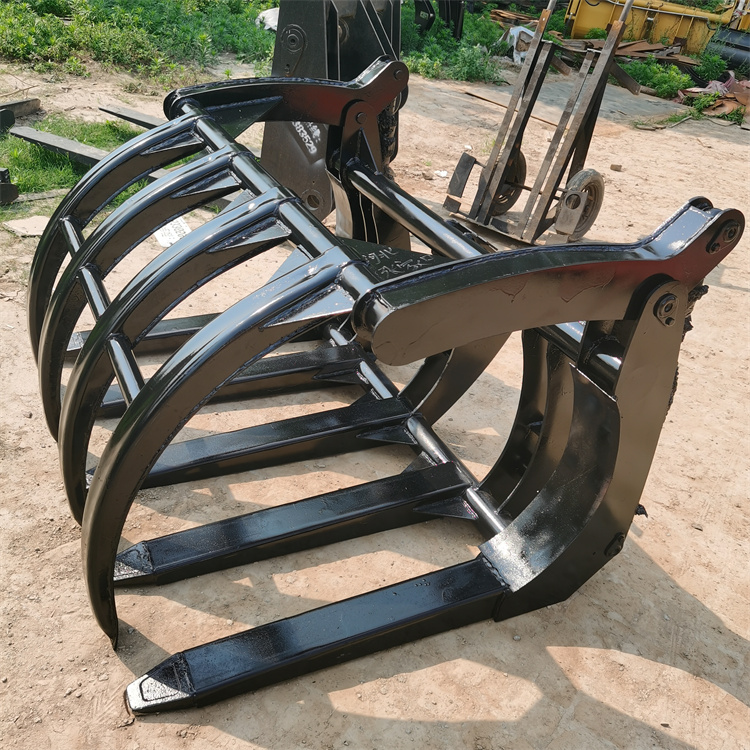 厂家定制装载机改抓子抓草机 铲车改装夹子 抓废铁抓子 铲斗抓子安装