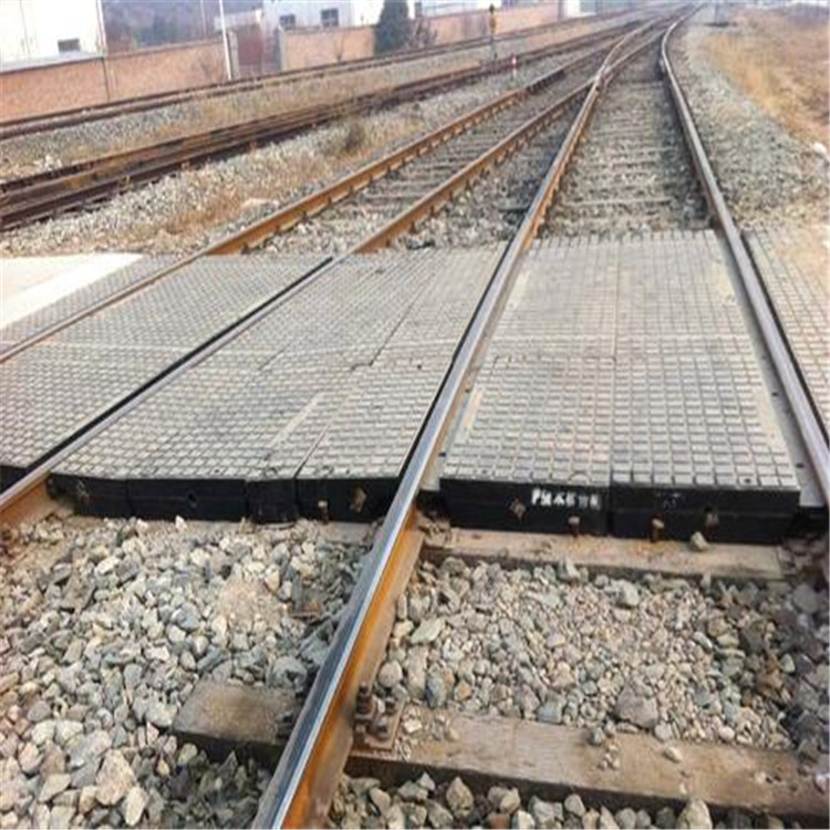 河北整体道床道口板施工方案混凝土整体铺面板