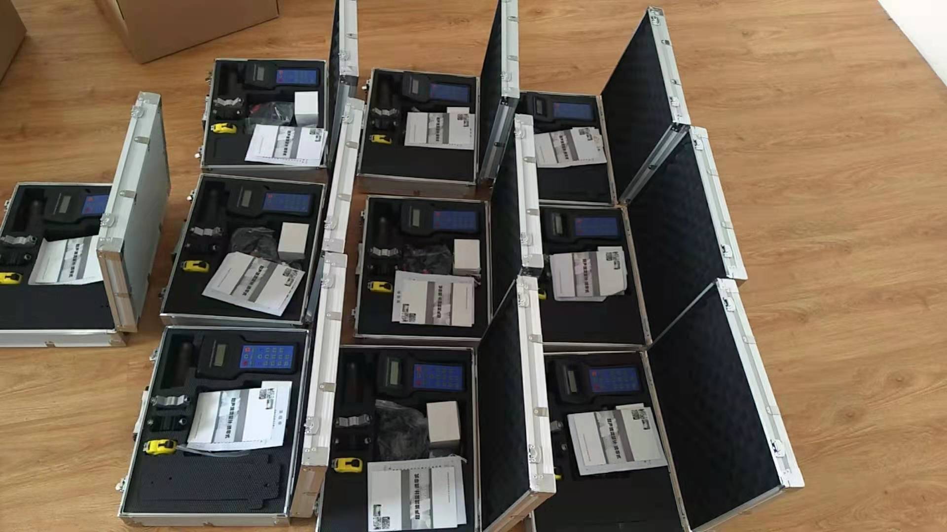 手持式超声波流量计