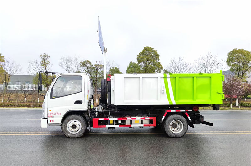 淮北蓝牌凯马7t钩臂垃圾车建筑垃圾转运车