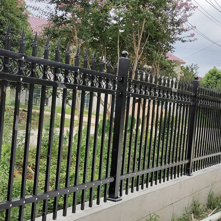 昆明建筑围栏厂家铁艺围栏经久耐用