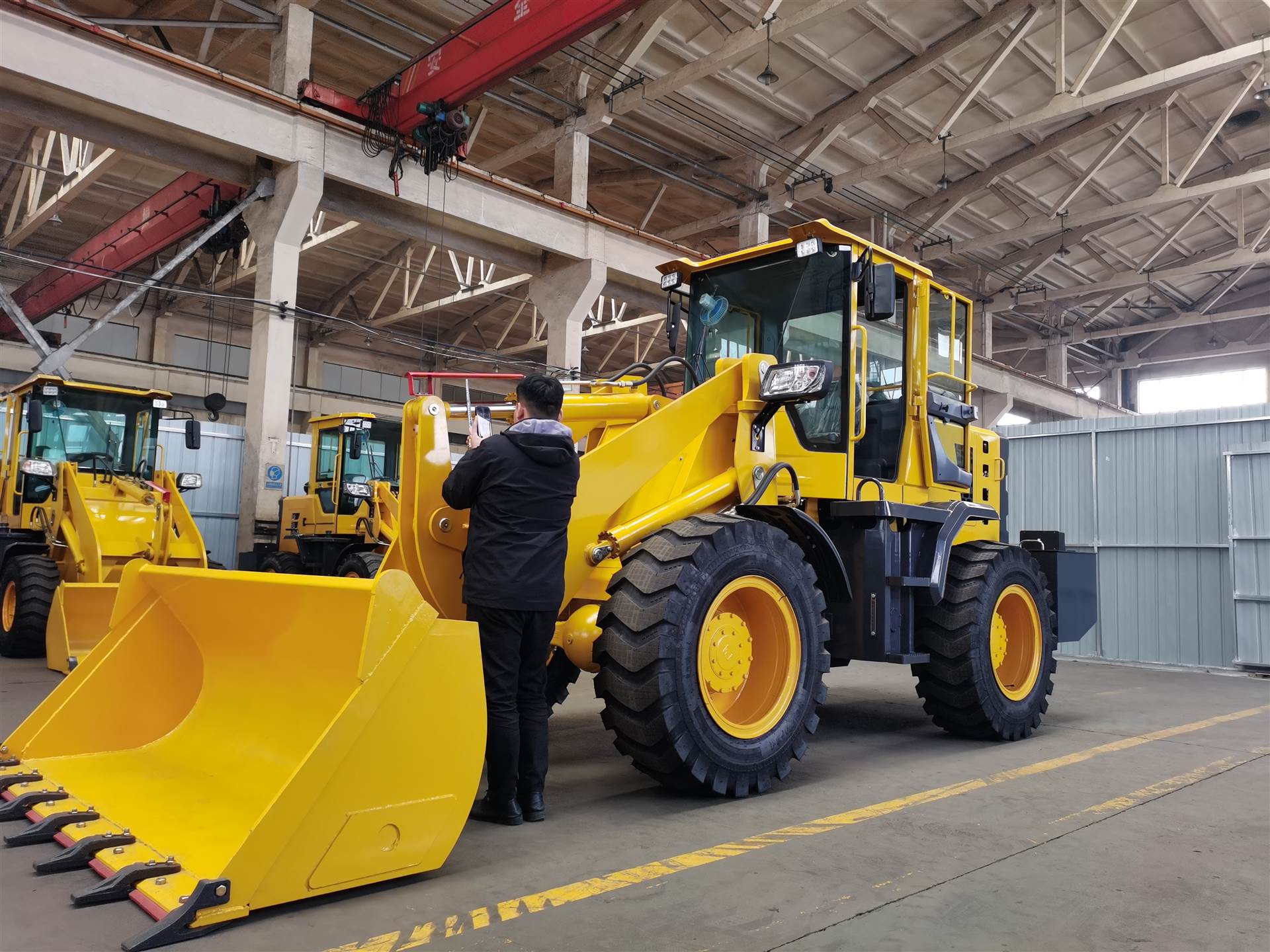 青儲抓草裝載機山東匠工剷車30型裝載機出售廠家養殖用小鏟車