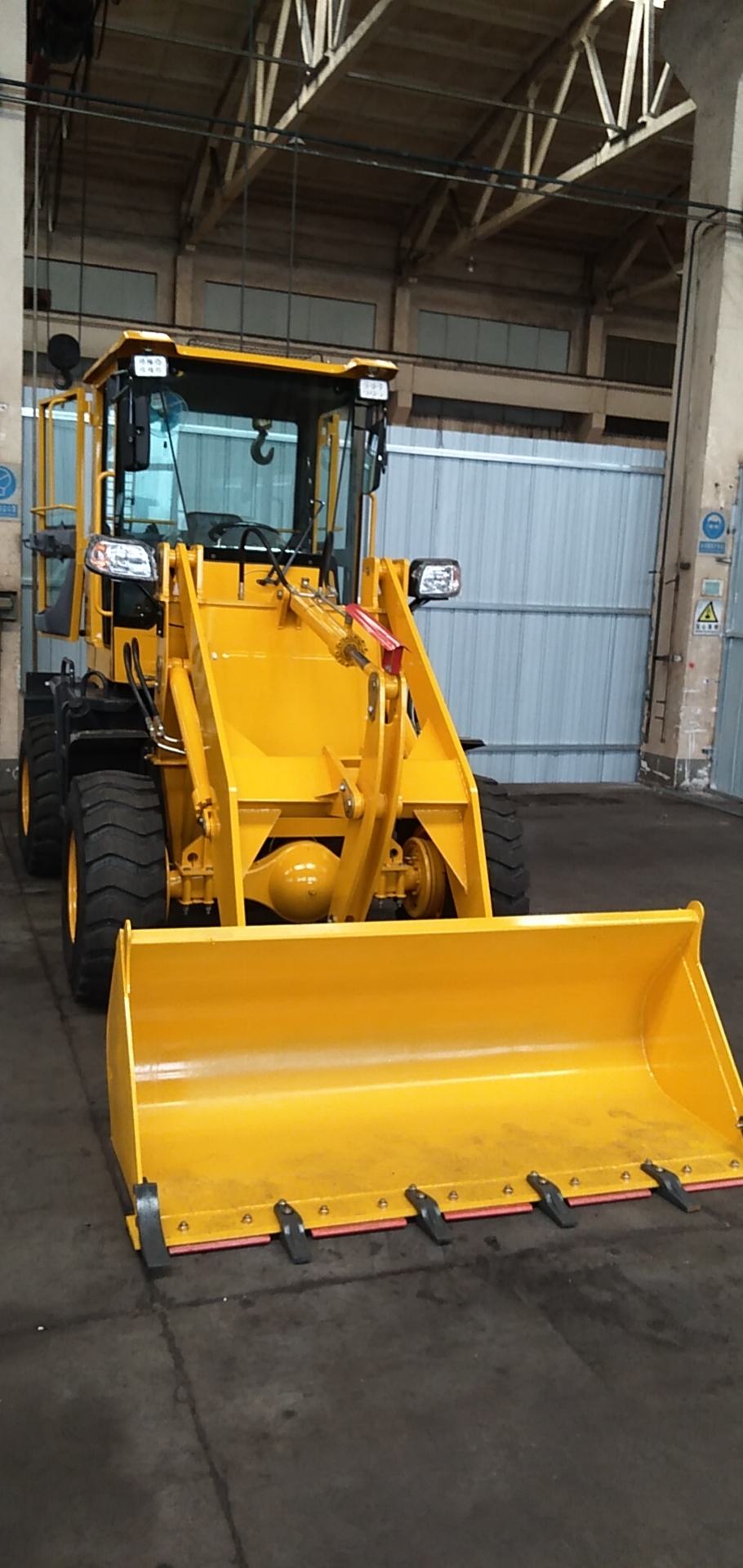 山东明宇小铲车装载机抓草机青储草料青储机厂家价格