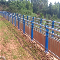 公路不锈钢护栏 桥梁不锈钢复合管栏杆 不锈钢围墙栏杆厂家