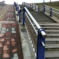 甘肃张掖 不锈钢围栏生产厂家 河道护栏不锈钢 热镀锌钢管护栏价格