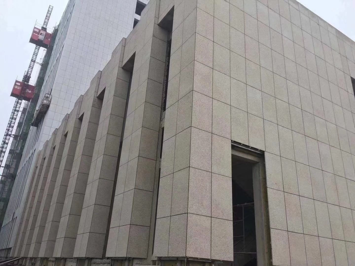 黄金麻花岗岩黄金麻墙面