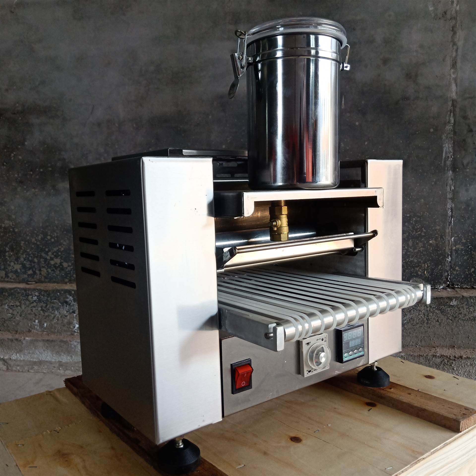 商用圆形烤鸭饼机千层蛋糕皮机