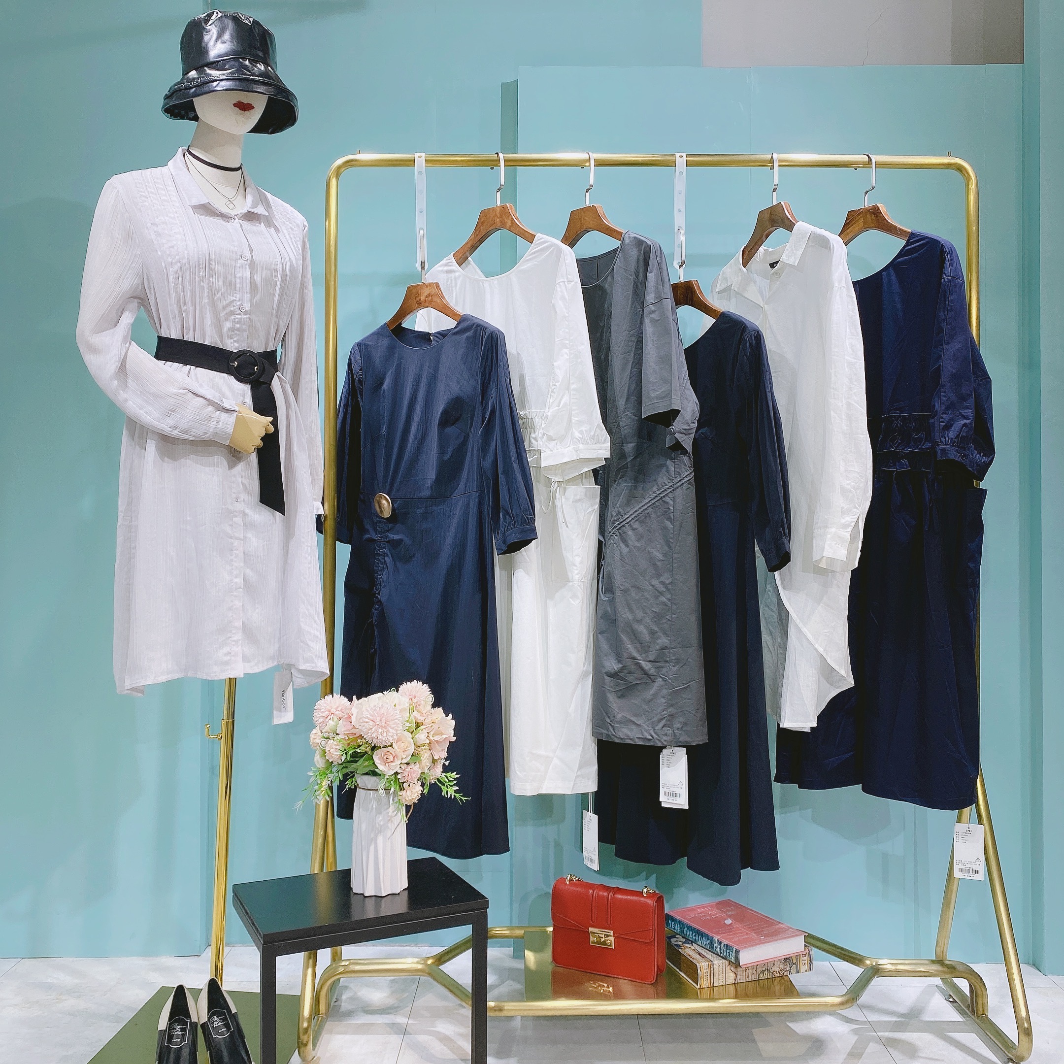 休闲时尚女装批发雪歌女装女装折扣品牌女装实体店货源