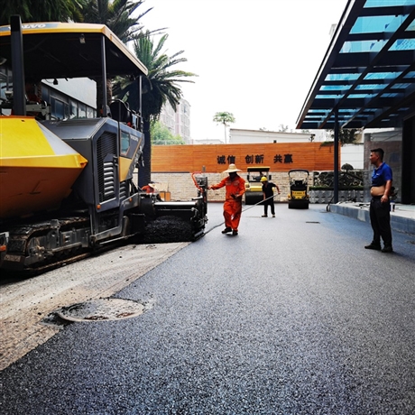 深圳龙岗道路公司沥青地面稀封层沥青路面施工