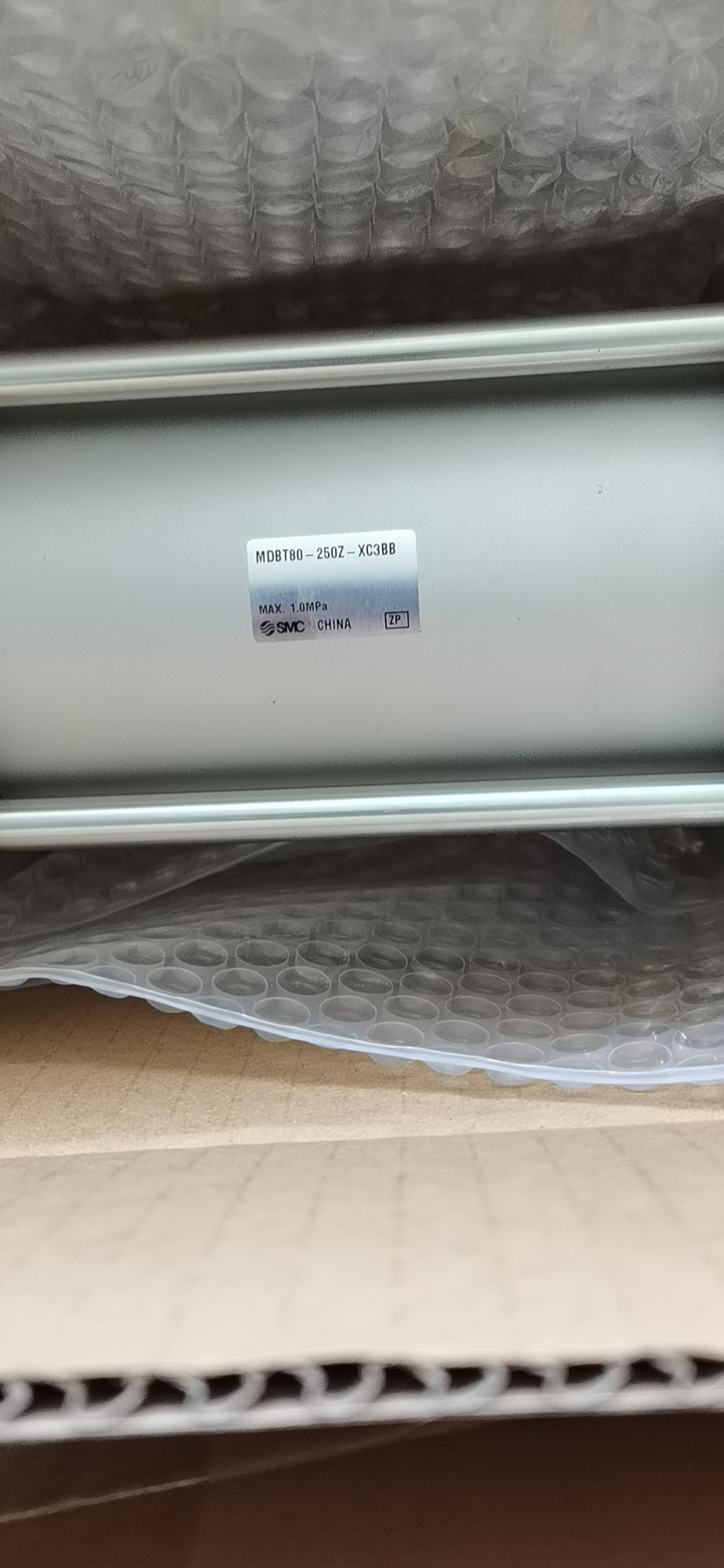 原装销售SMC杆不回转型气缸MDBKB63-100Z-M9N?