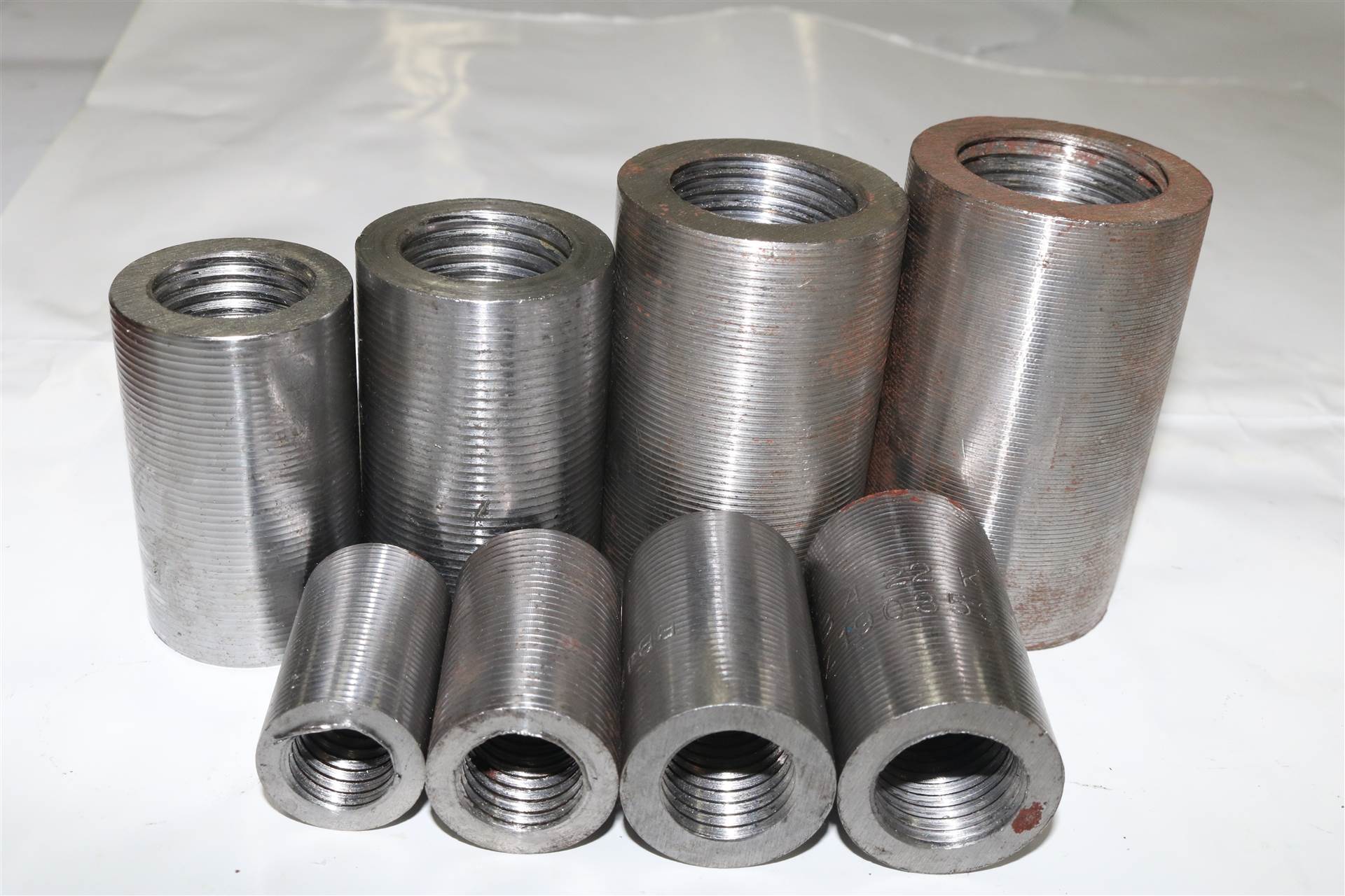 直螺纹钢筋套筒 钢筋链接器 建筑用钢筋接头 厂家发货