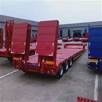 11米机械爬梯低平板半挂车13米挖掘机拖板车 钩机运输拖盘车