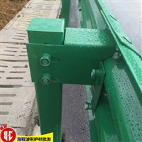 海程 環(huán)氧鋅基兩波護欄板定制 省道公路鍍鋅防護欄供應(yīng)