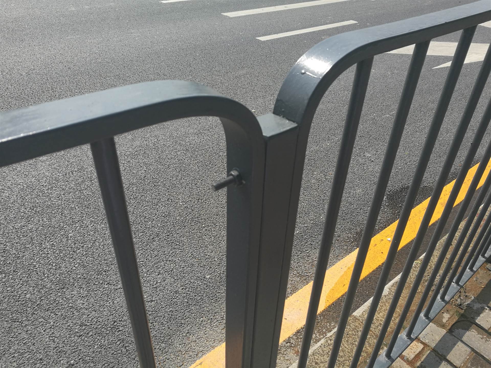 东莞道路护栏港式护栏实时报价