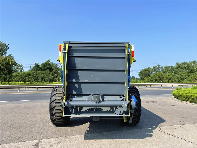 固态粪肥抛撒车立式厩肥撒粪机农田撒湿粪扬粪车