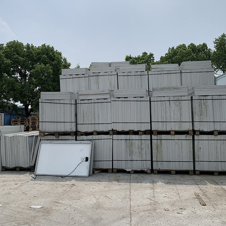 赤峰太阳能组件板收购 太阳能组件板回收 破碎组件回收