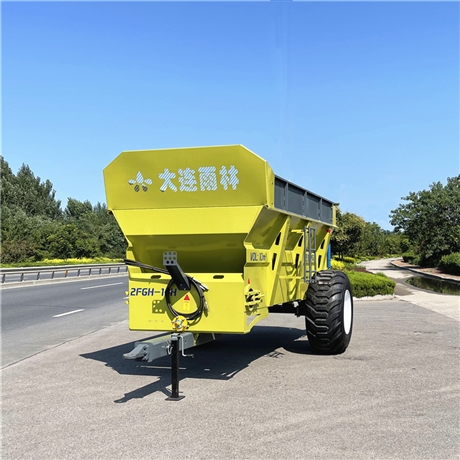 四轮车带的扬粪车 土家肥撒粪机 农家肥固态肥抛粪车