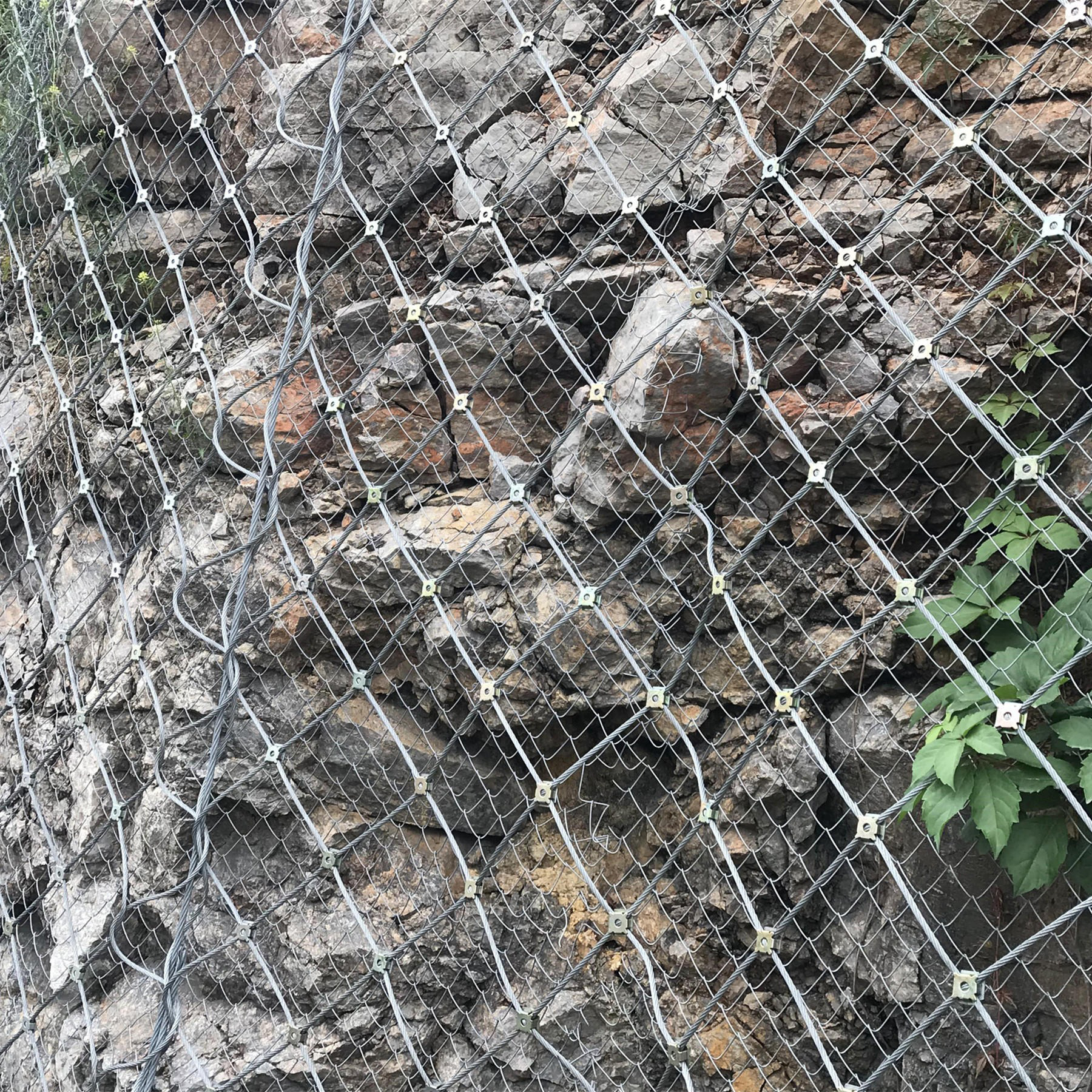主动边坡防护网山体护坡网sns被动防危岩固土网柔性钢丝绳