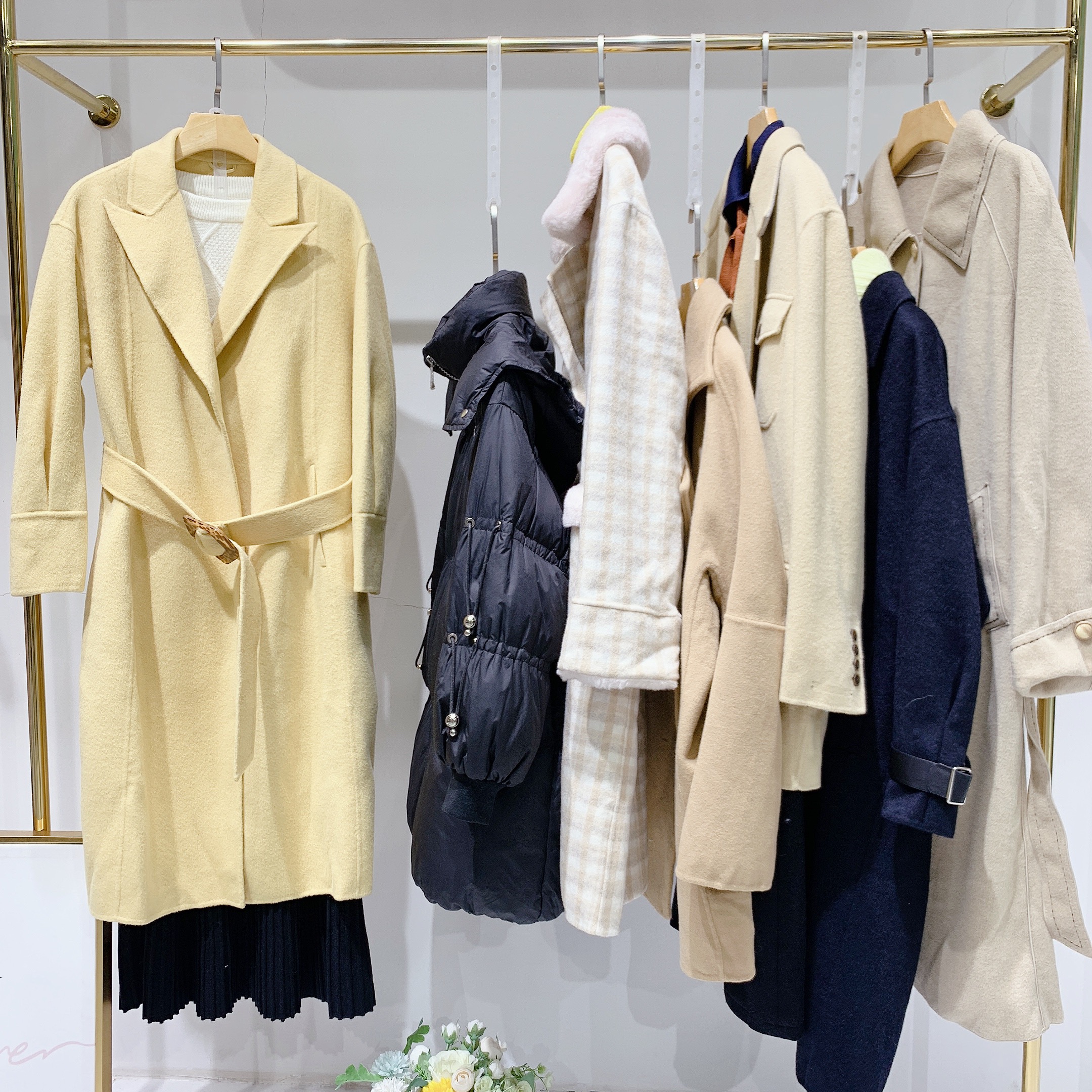 三彩女装专柜撤柜秋冬装尾货