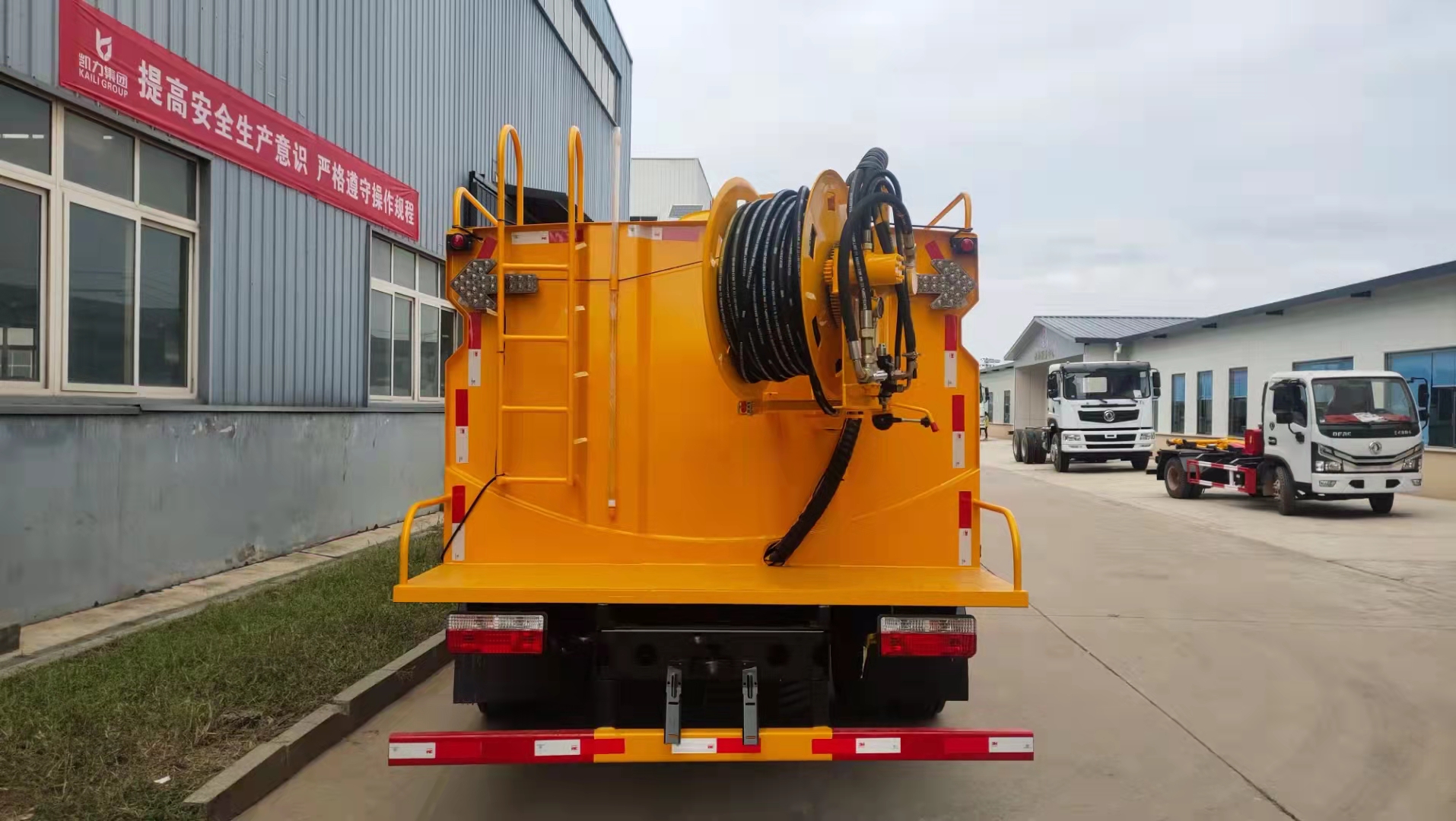 管道疏通车东风大多利卡高压清洗车玉柴165马力通洁215高压泵